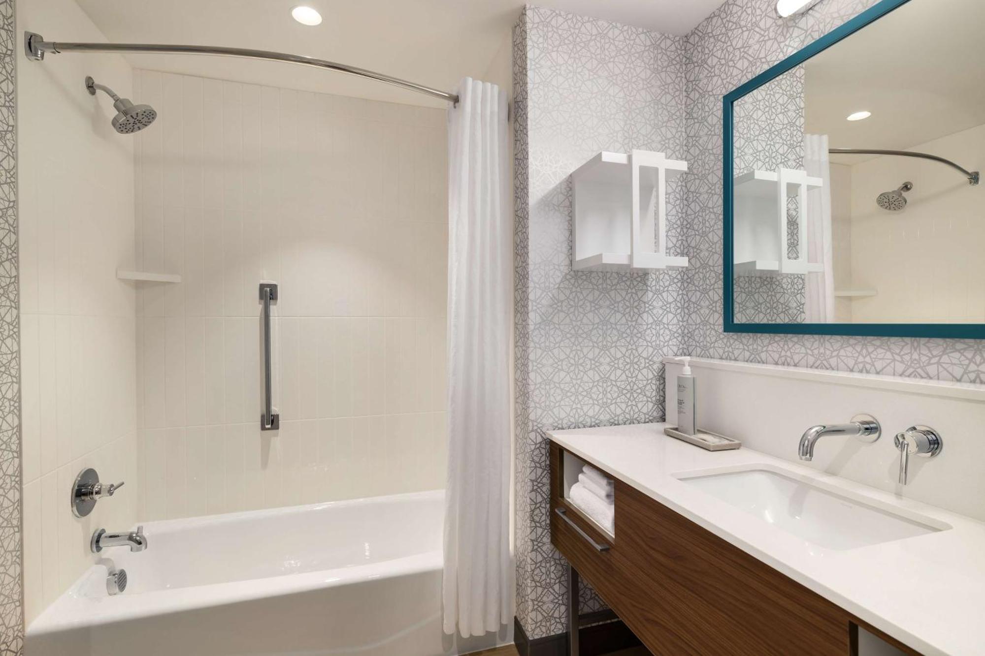 Hampton Inn & Suites Maui North Shore Καχουλούι Εξωτερικό φωτογραφία